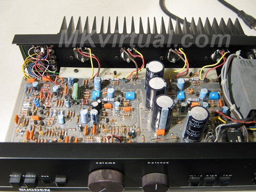 J.E. Sugden A-28 amplifier inside view 3